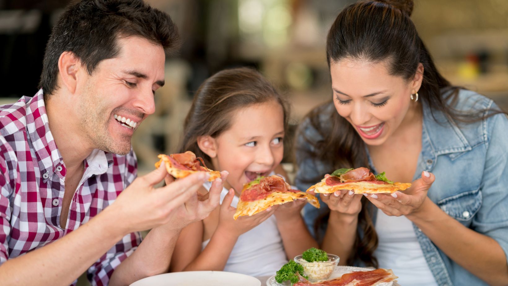 You are currently viewing Discover Olympic Family Restaurant: Your Go-To Spot for Comfort Food and Family Fun